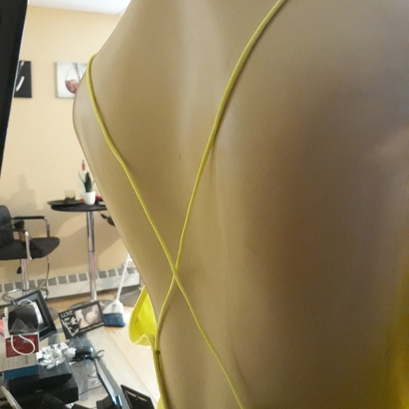 Lime Green Mini dress - Picture 5 of 7